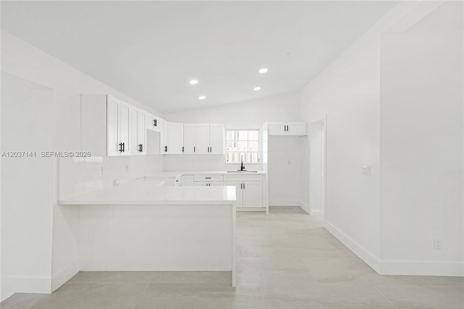 2649 Key Largo Ln photo 8