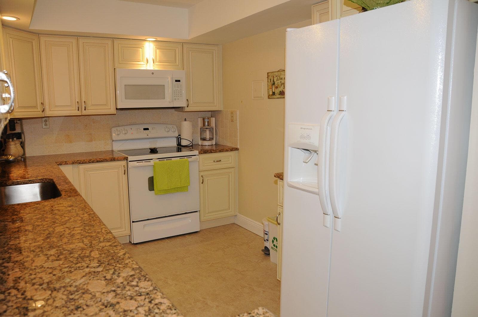 525 N Ocean Boulevard 1120 photo 4