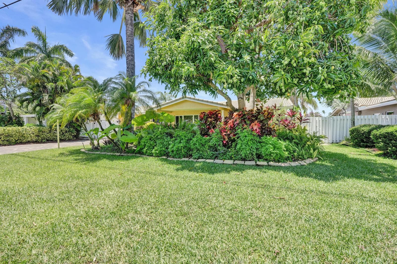 2265 SE 12th Street photo 1