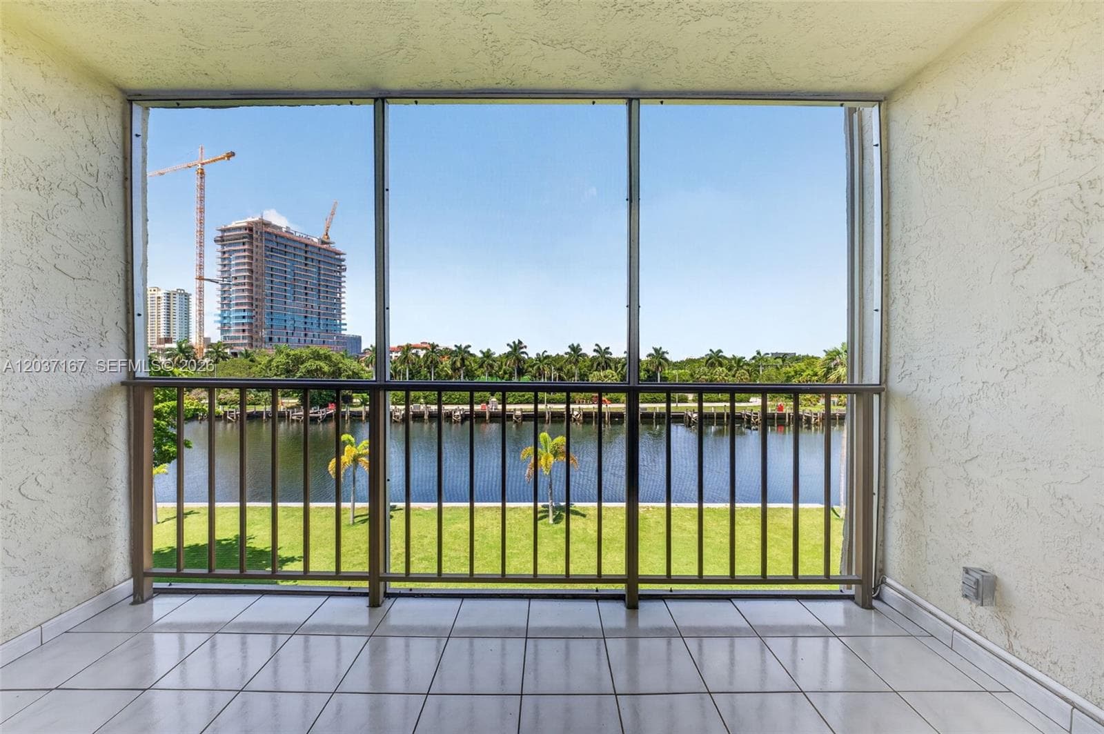 601 Three Islands Blvd 403 photo 24