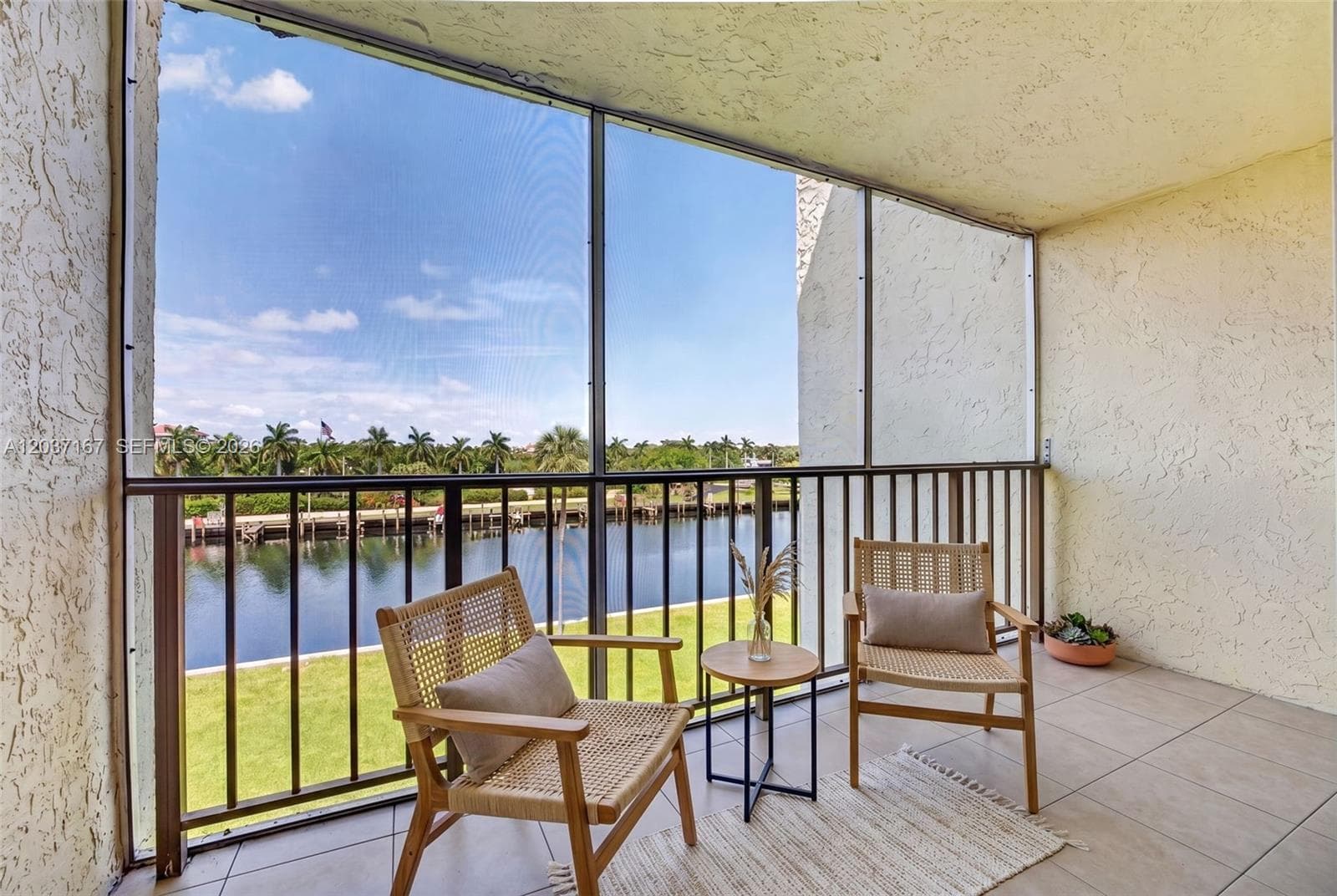 601 Three Islands Blvd 403 photo 18
