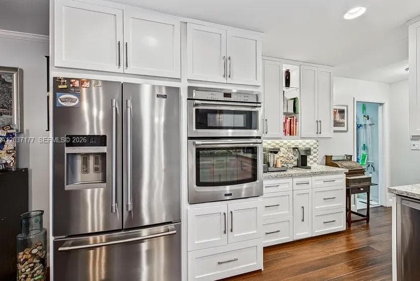 2125 NE 17th Ter photo 20