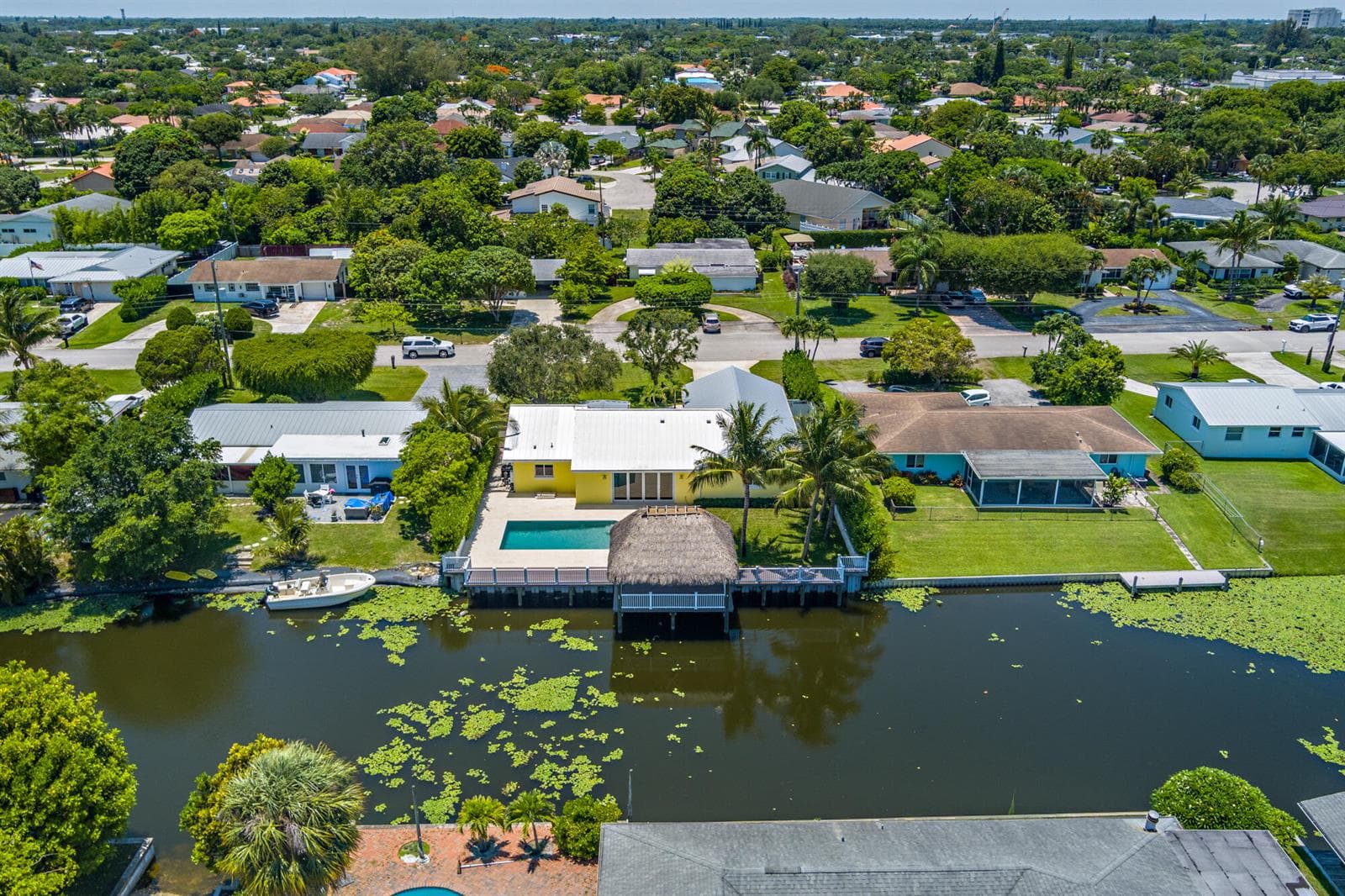 1140 Lake Clarke Drive photo 2