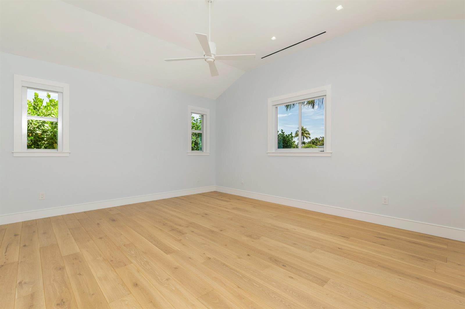 1140 Lake Clarke Drive photo 18