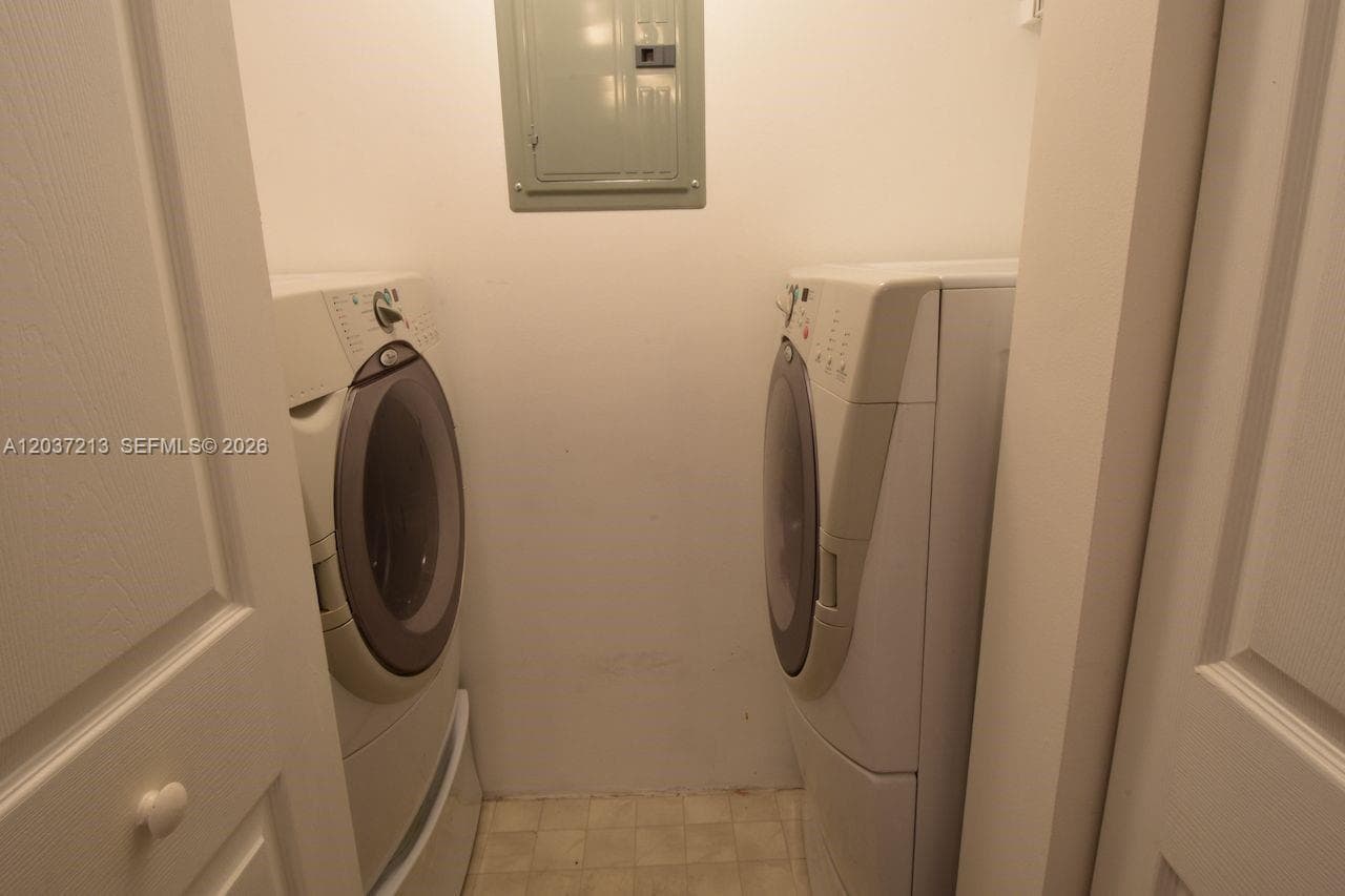 17150 N Bay Rd 2314 photo 6