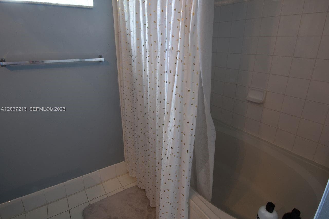 17150 N Bay Rd 2314 photo 12