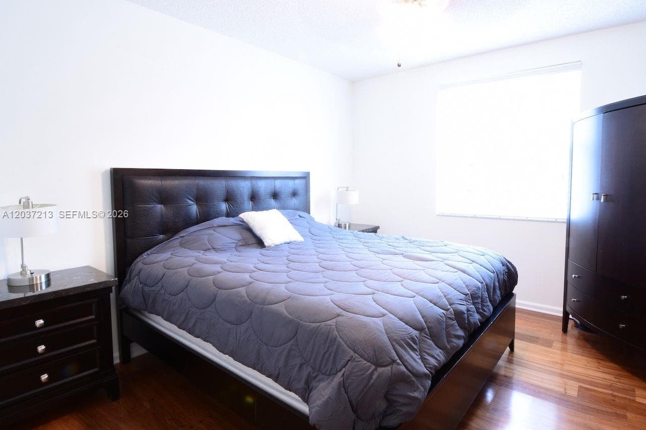 17150 N Bay Rd 2314 photo 9