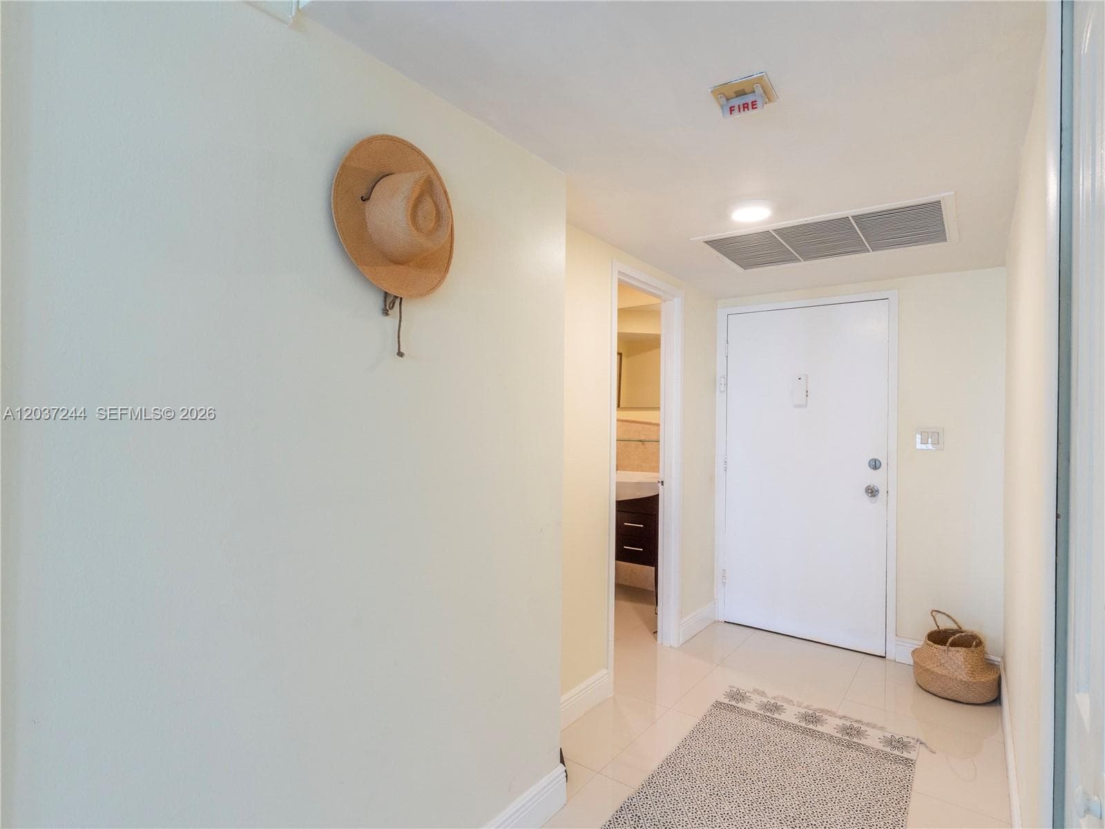 5401 Collins Ave 1013 photo 20