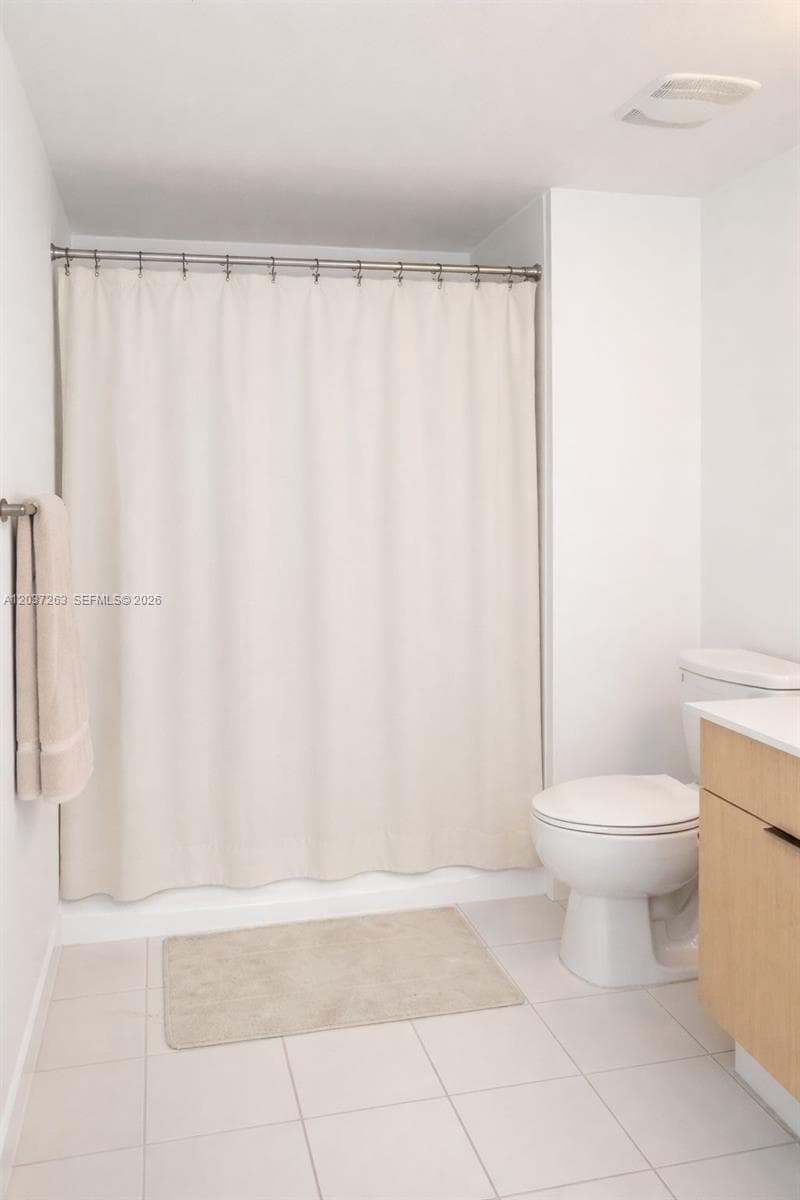 1861 NW S River Dr 1501 photo 16