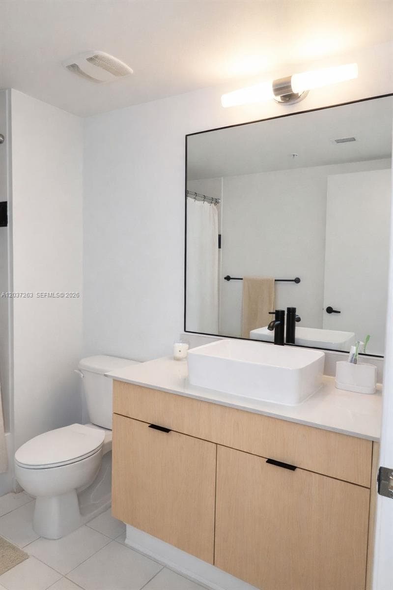 1861 NW S River Dr 1501 photo 15
