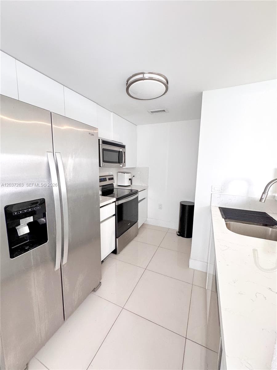 1861 NW S River Dr 1501 photo 21