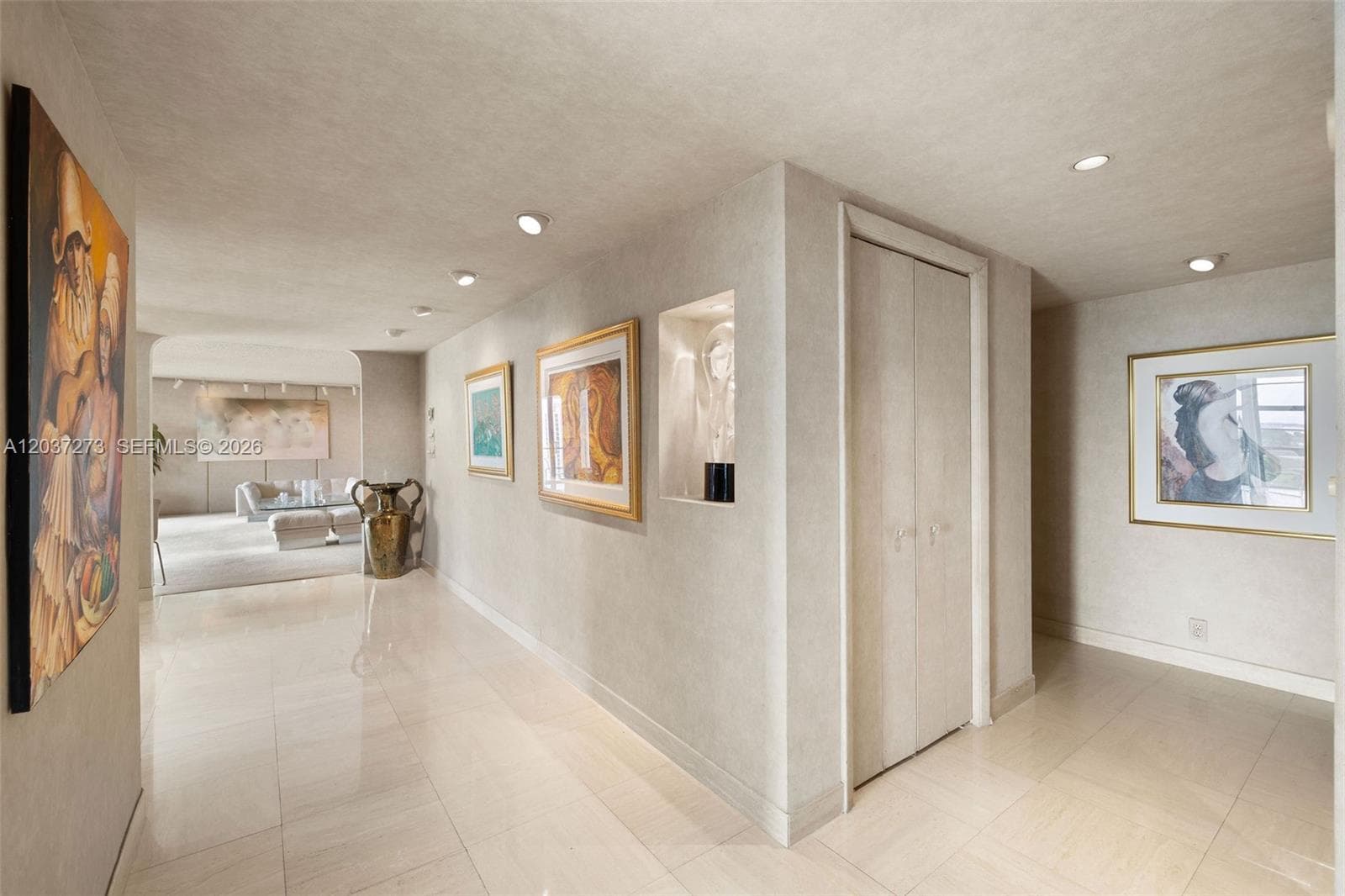 5500 Collins Ave 1401 photo 12