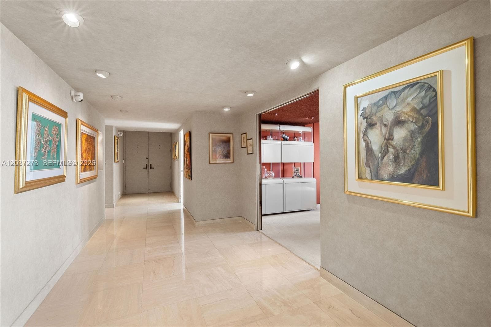 5500 Collins Ave 1401 photo 4
