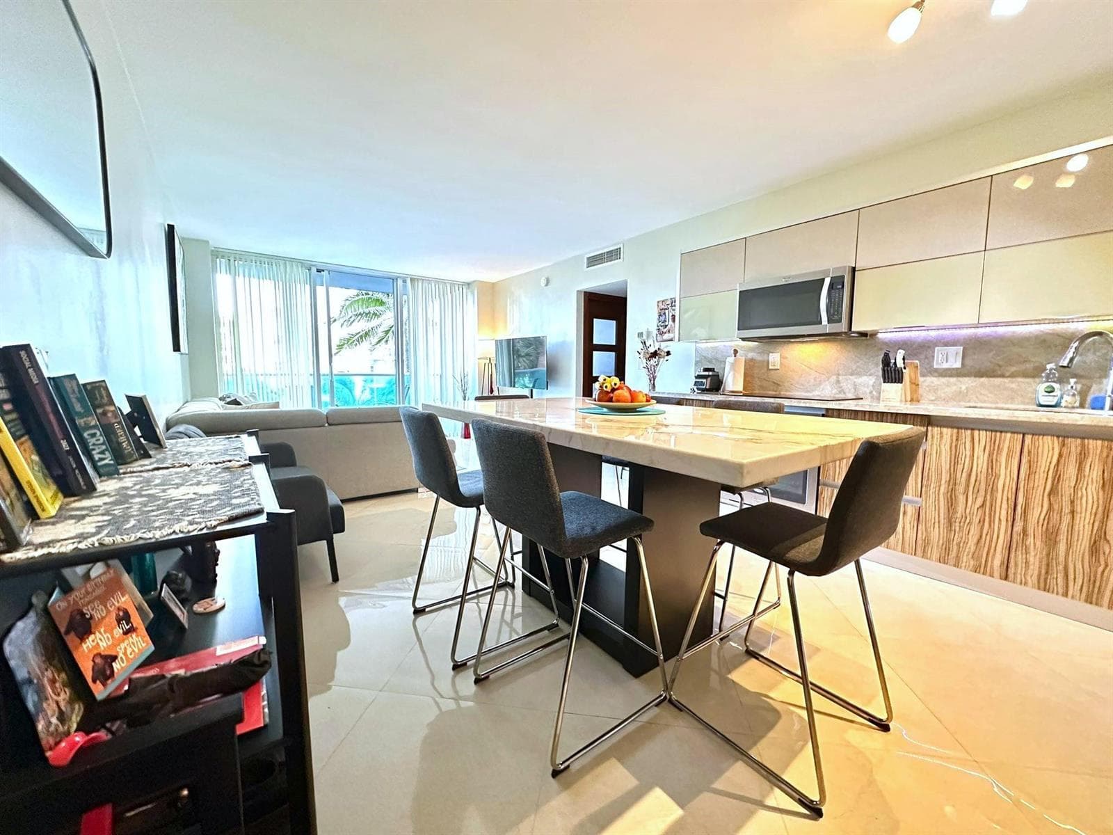 4001 S Ocean Drive 3h photo 2