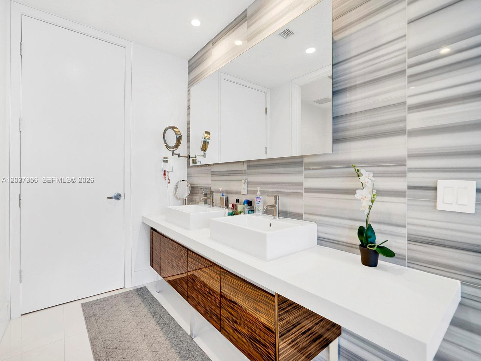 1100 Biscayne Blvd 4001 photo 17