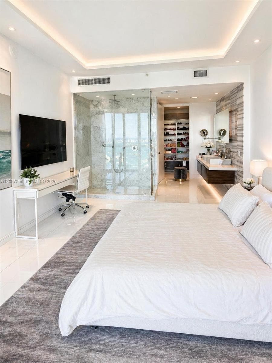 1100 Biscayne Blvd 4001 photo 11