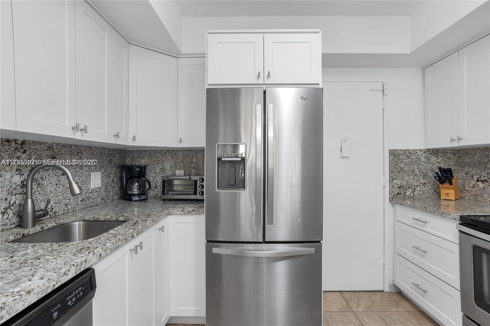 3505 S Ocean Dr 208 photo 7