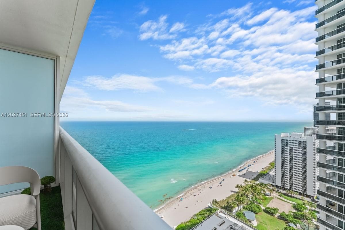 1830 S Ocean Dr 3005 photo 3