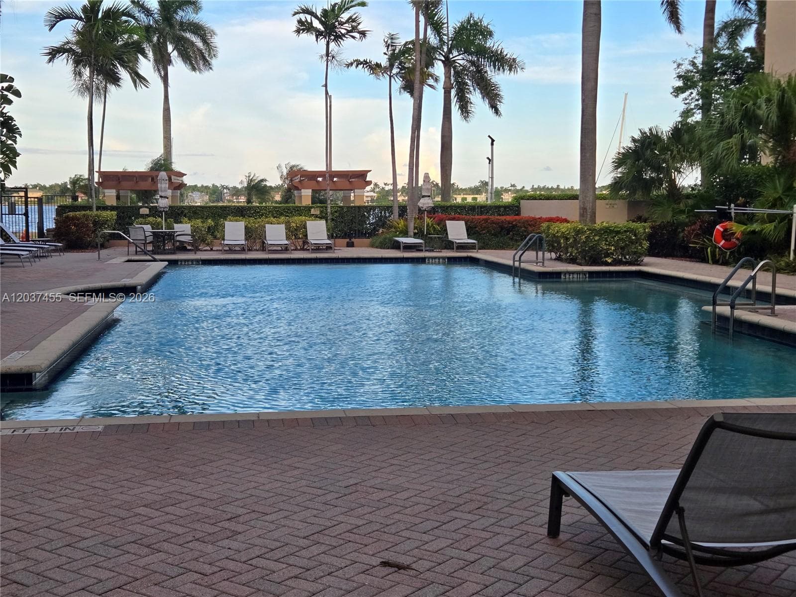 1801 N Flagler Dr 822 photo 1