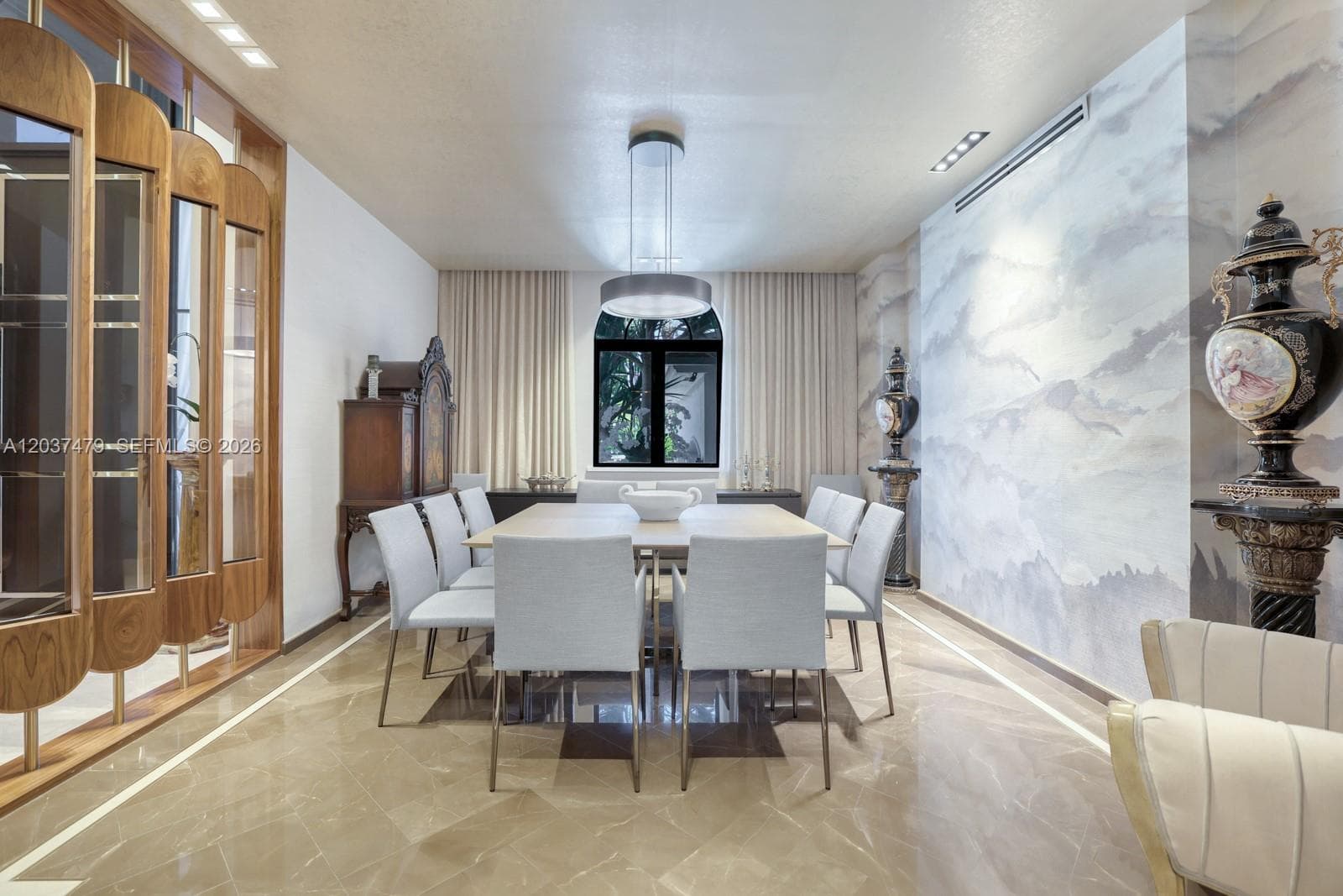 176 S Hibiscus Drive photo 17