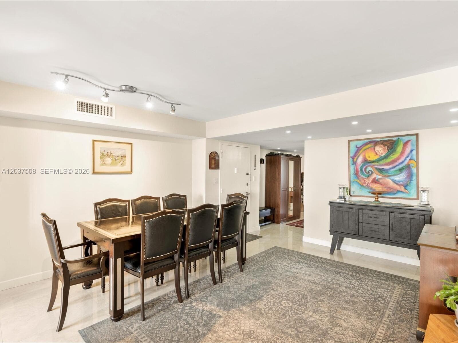 18071 Biscayne Blvd 1401 photo 4