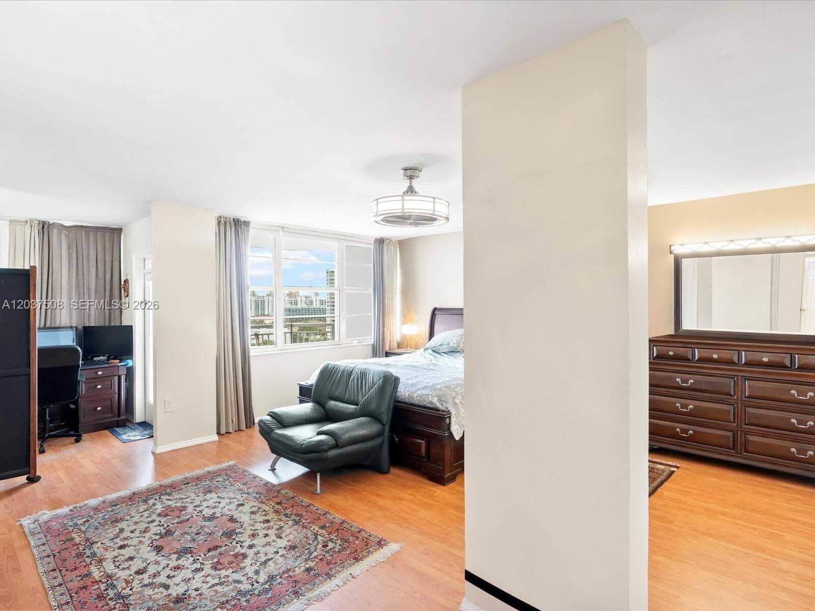 18071 Biscayne Blvd 1401 photo 21