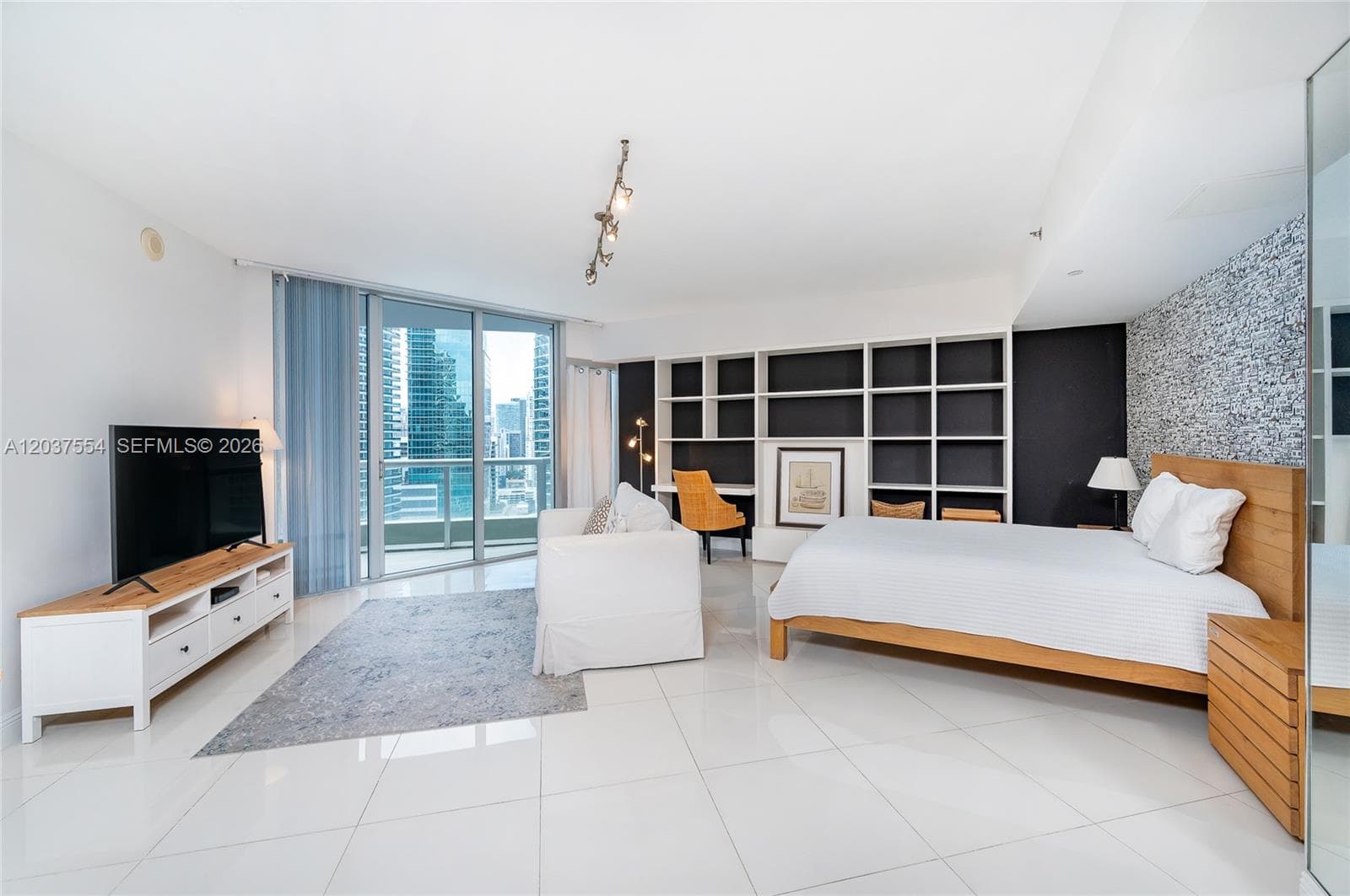 475 Brickell Ave 2908 photo 9