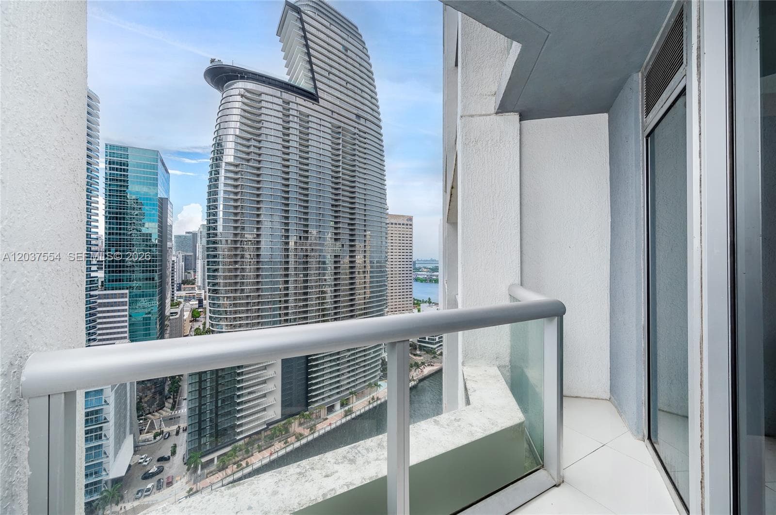 475 Brickell Ave 2908 photo 24