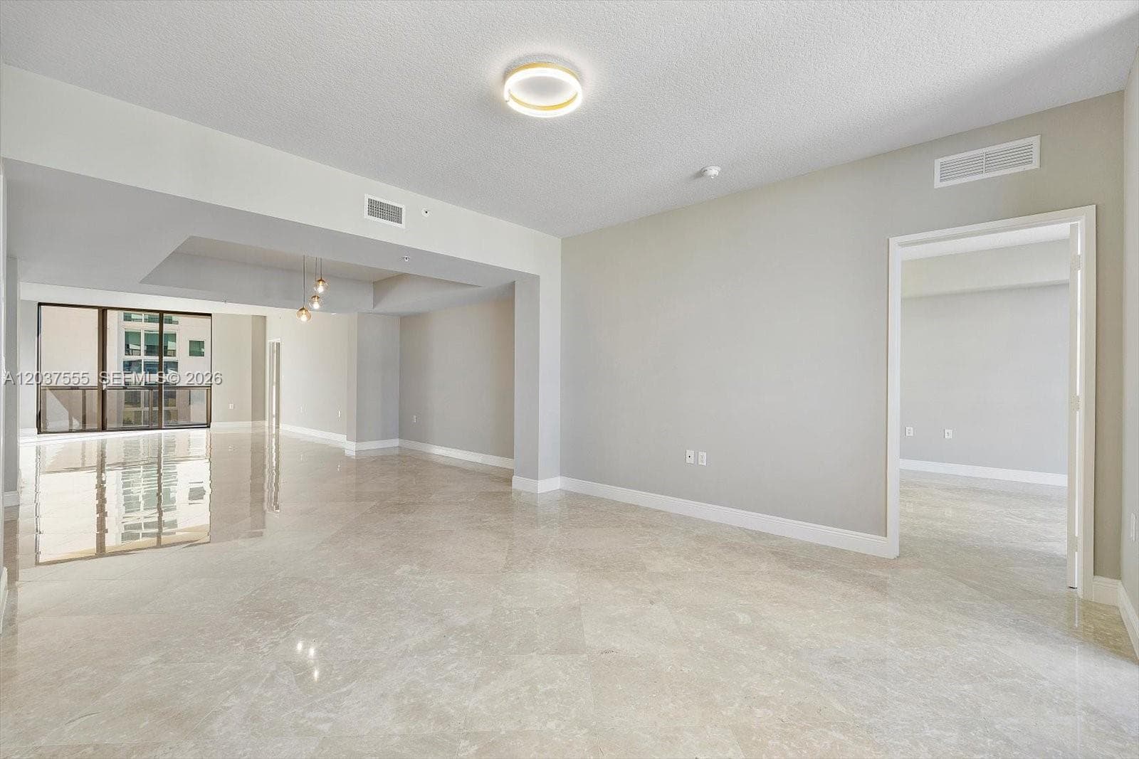 16275 Collins Ave 502 photo 10