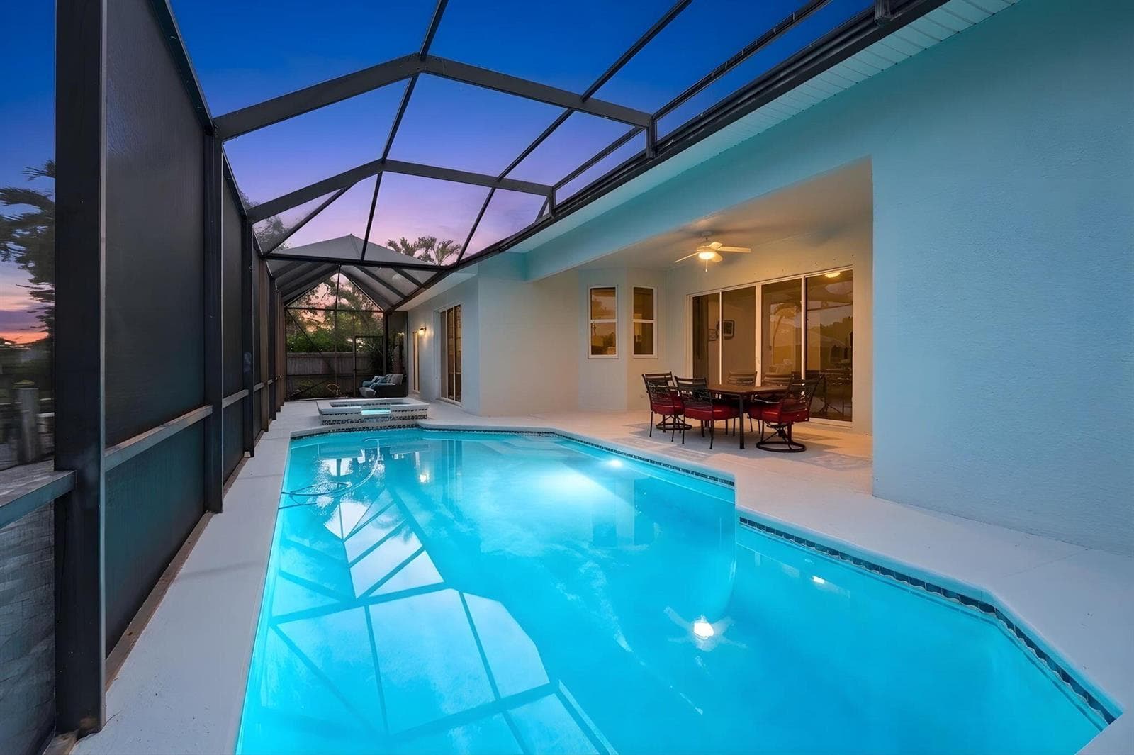 117 Queen Elizabeth Court photo 3