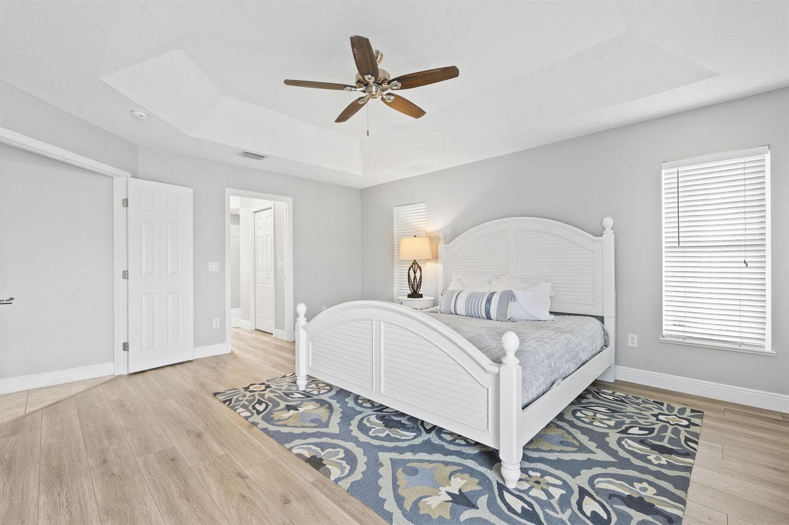 117 Queen Elizabeth Court photo 21