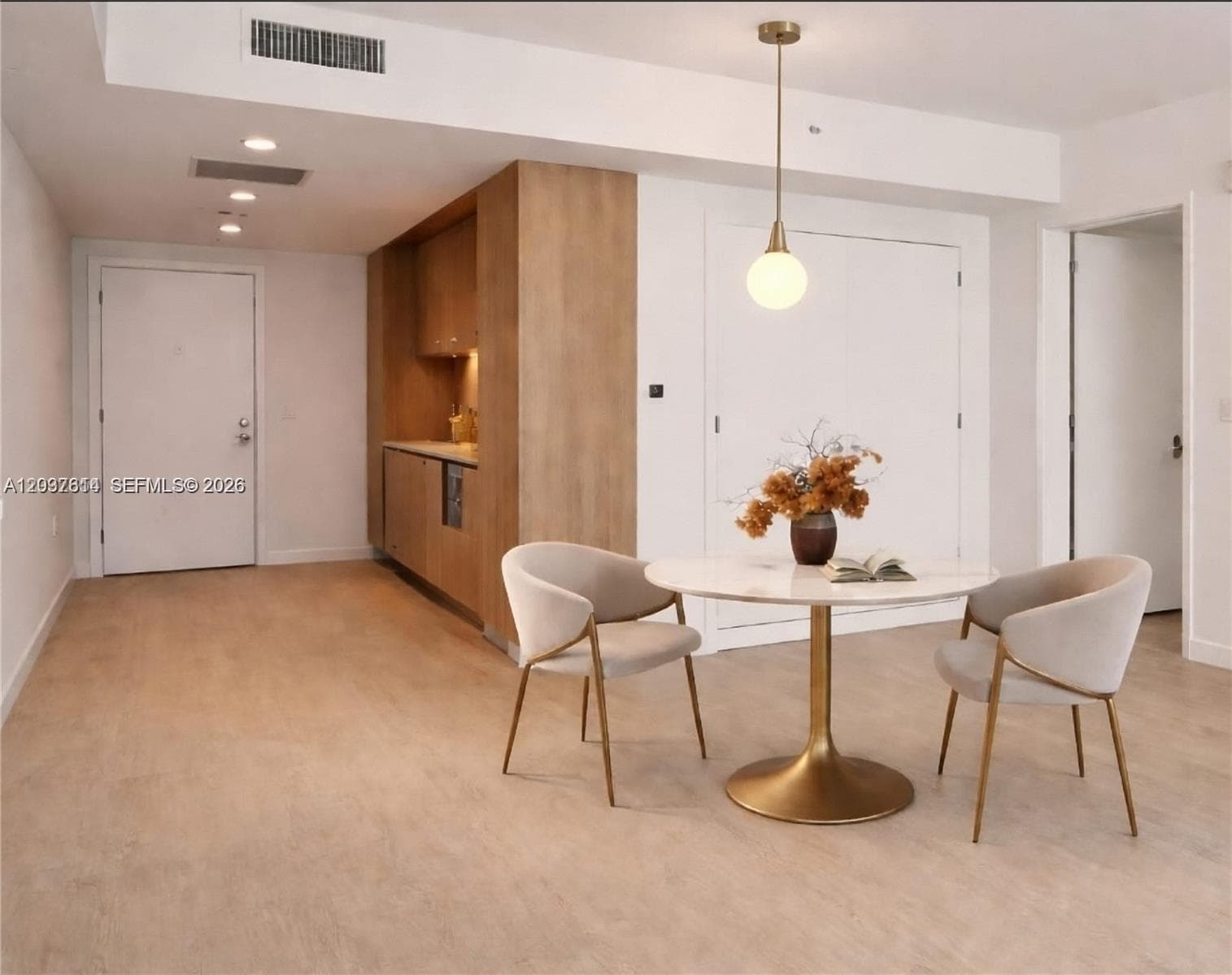 77 SE 5th Street 2914 photo 10