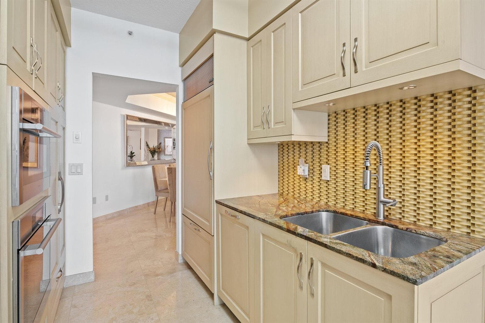 6051 N Ocean Drive 607 photo 14