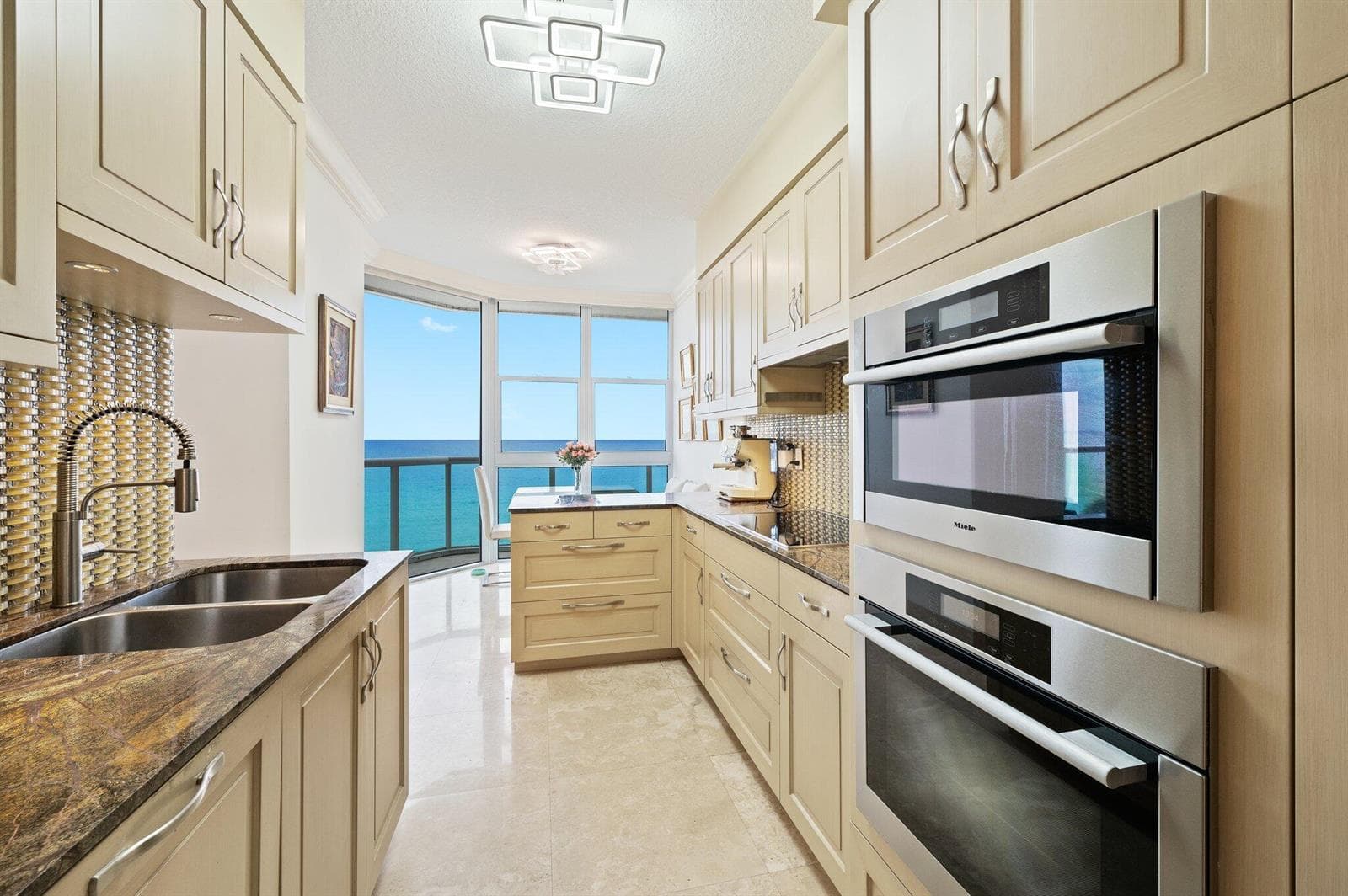 6051 N Ocean Drive 607 photo 15