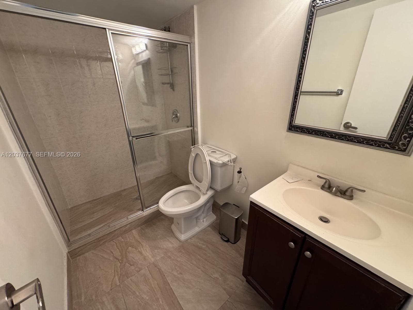 800 Parkview Dr 1018 photo 22