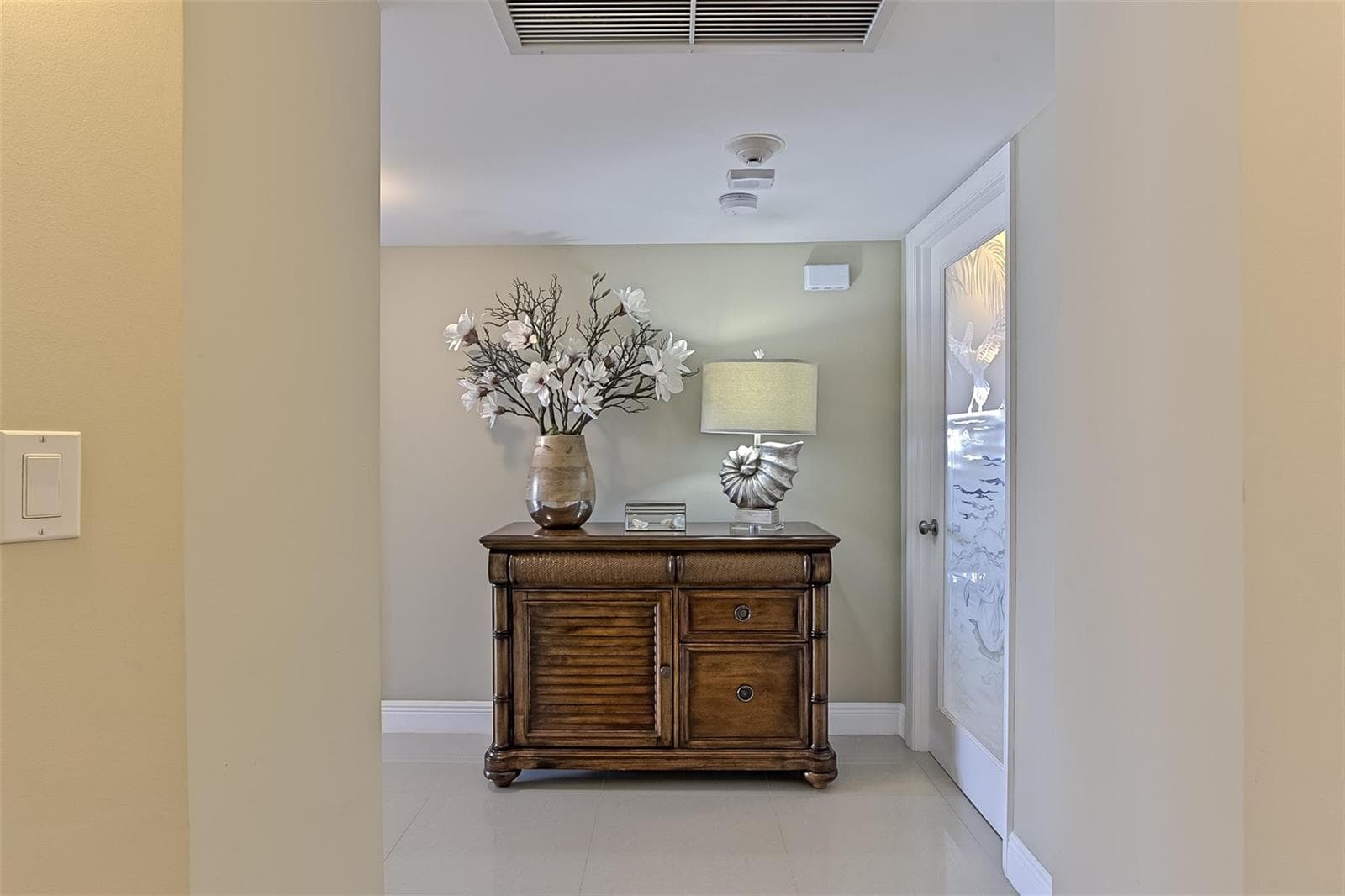 2200 S Ocean Lane photo 15