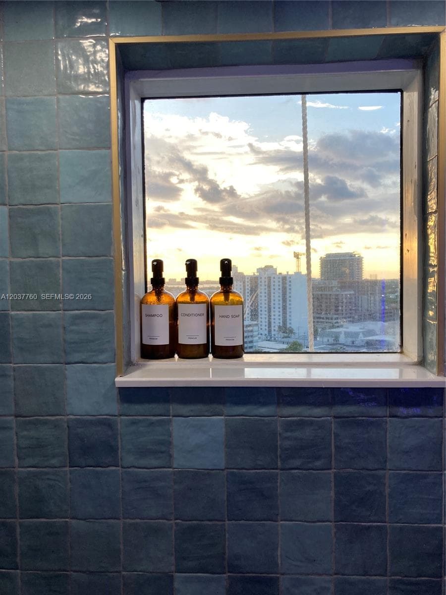 6767 Collins Ave 1701 photo 7