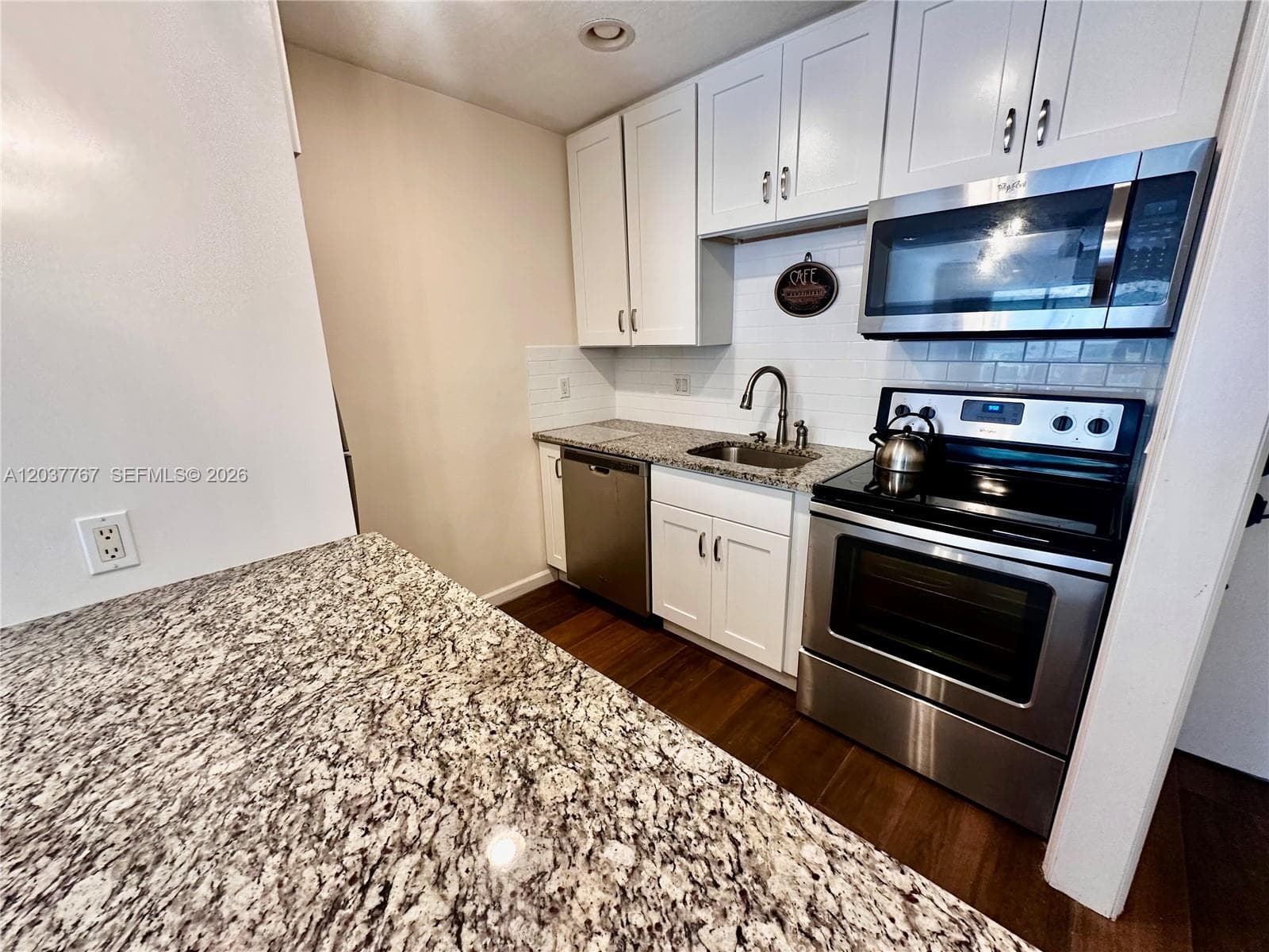 1815 Robalo Dr 201C photo 9