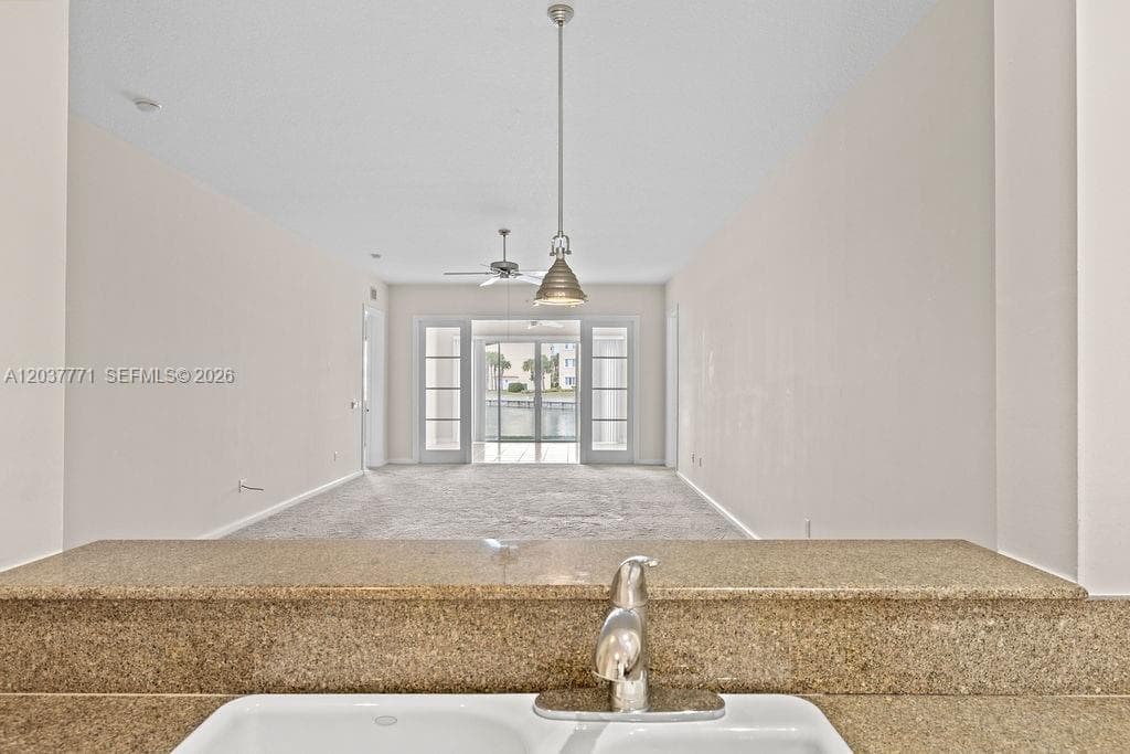17 W Harbour Isle Dr W 103 photo 6