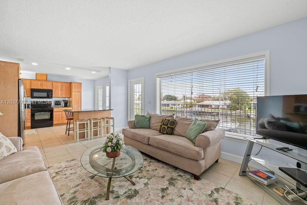 23 Royal Palm Pt B photo 13
