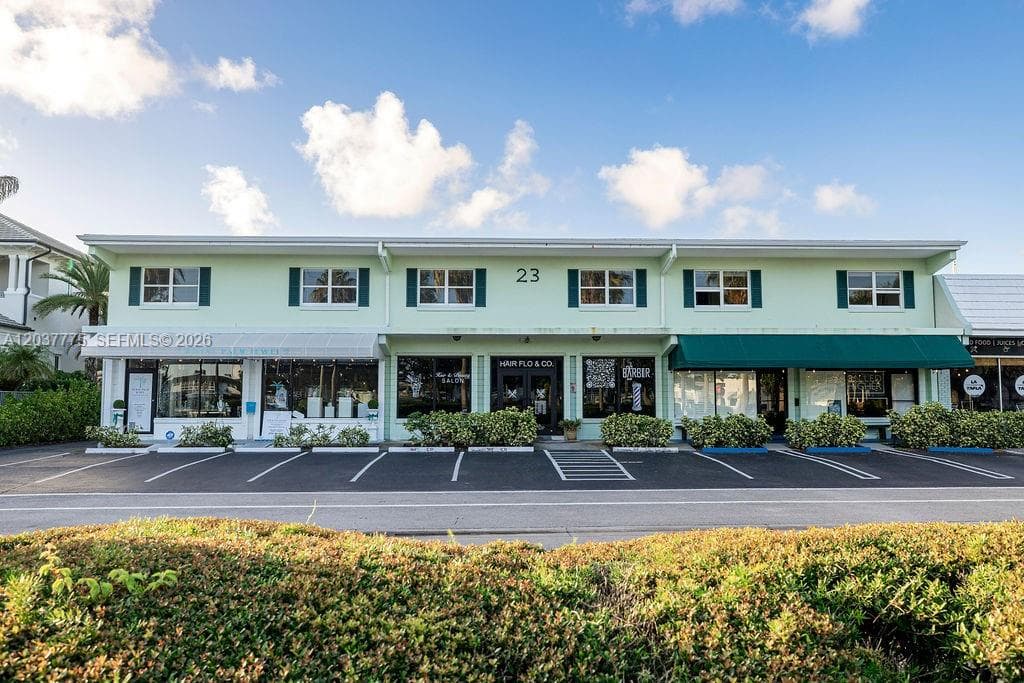 23 Royal Palm Pt B photo 4