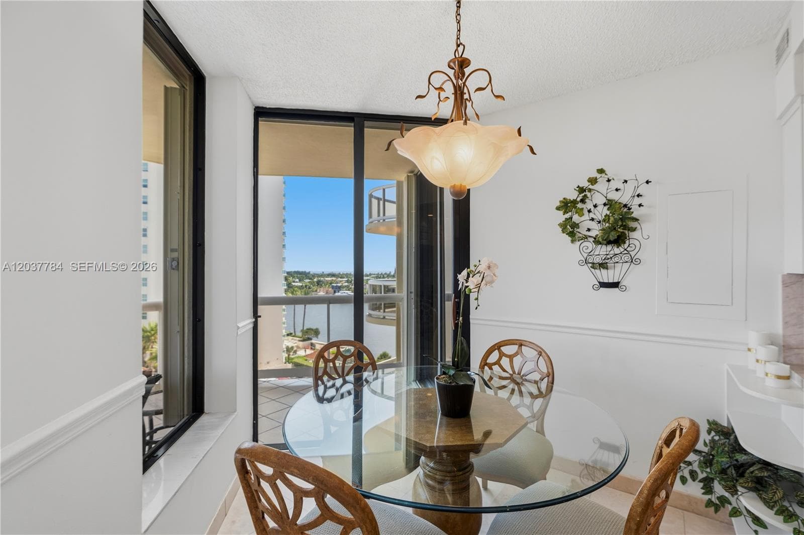 20191 E Country Club Dr 803 photo 23