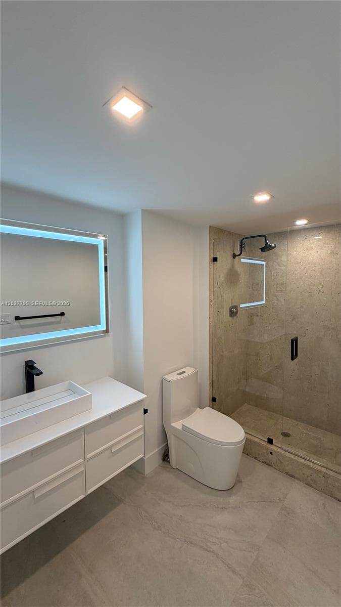 1800 NE 114th Street 604 photo 13