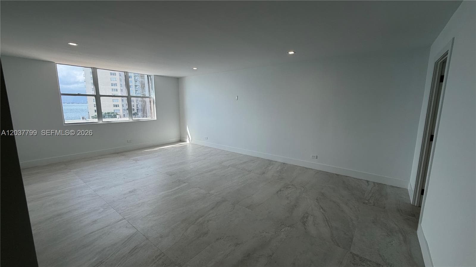 1800 NE 114th Street 604 photo 14