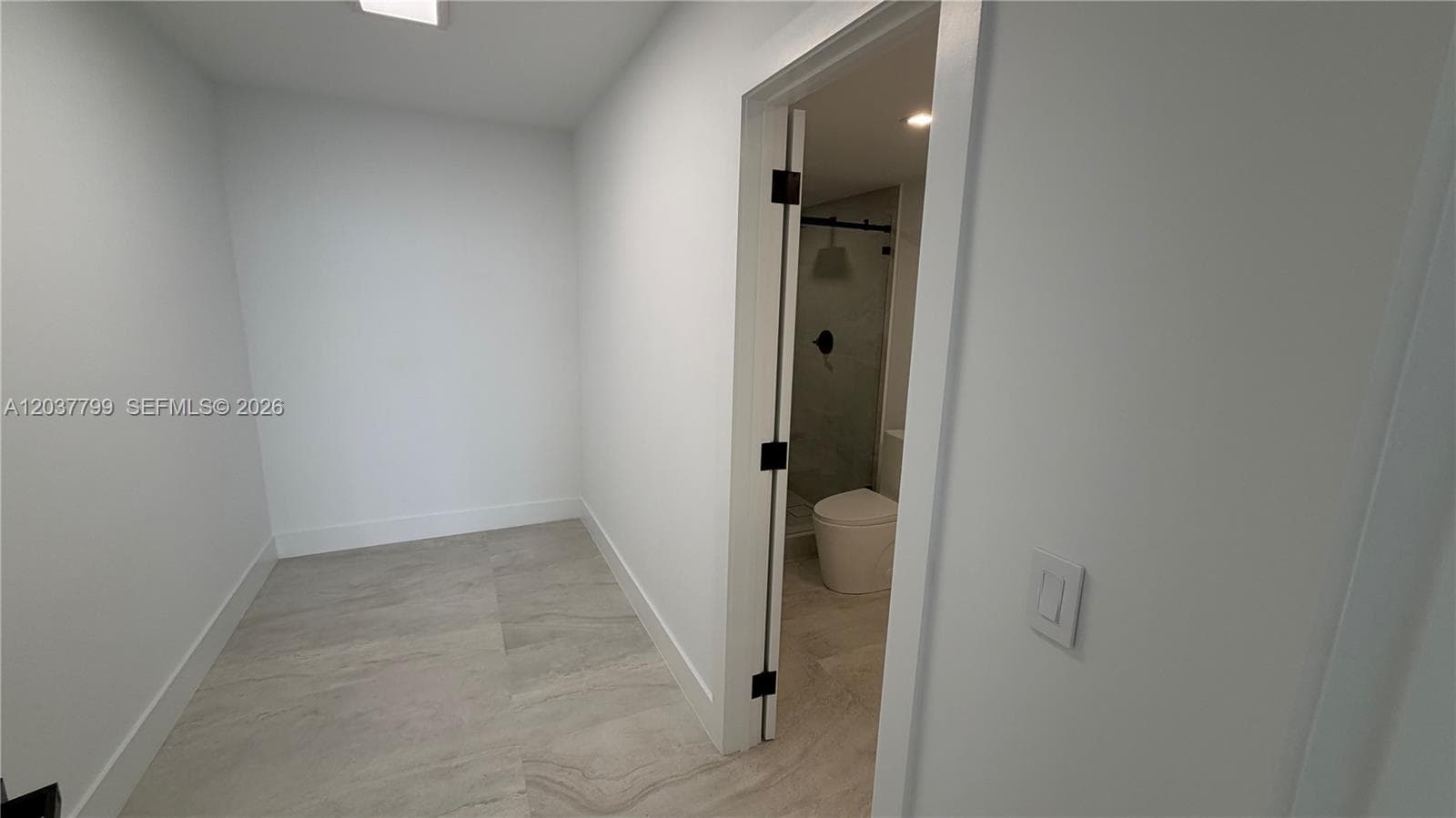 1800 NE 114th Street 604 photo 15