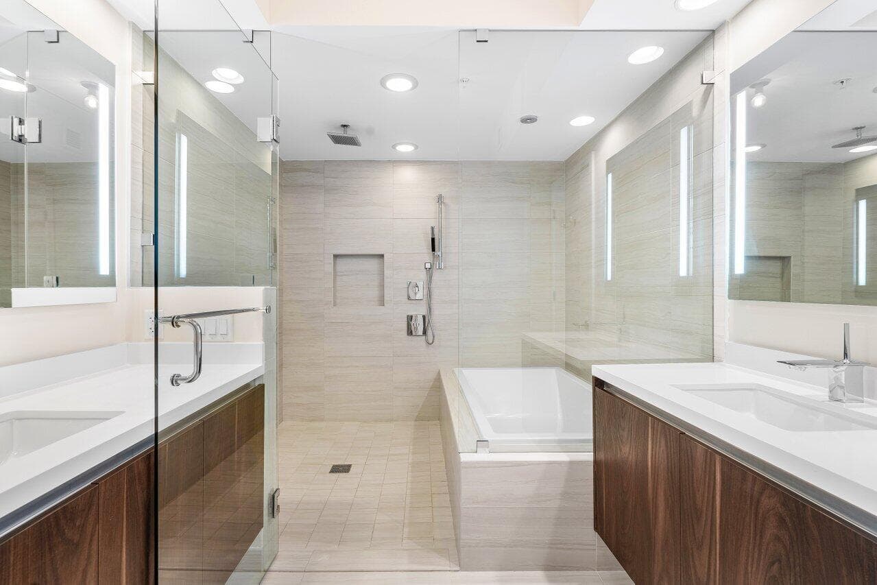 1180 N Federal Highway 707 photo 16
