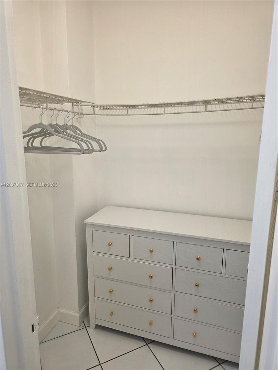 100 Lincoln Rd 307 photo 24