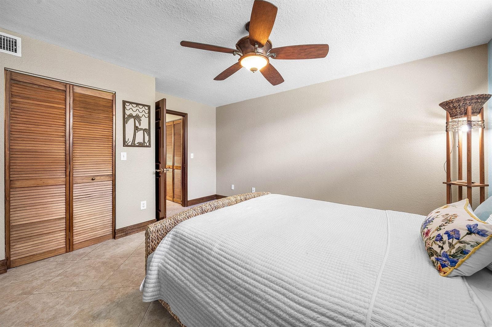 111 Yacht Club Way 108 photo 23