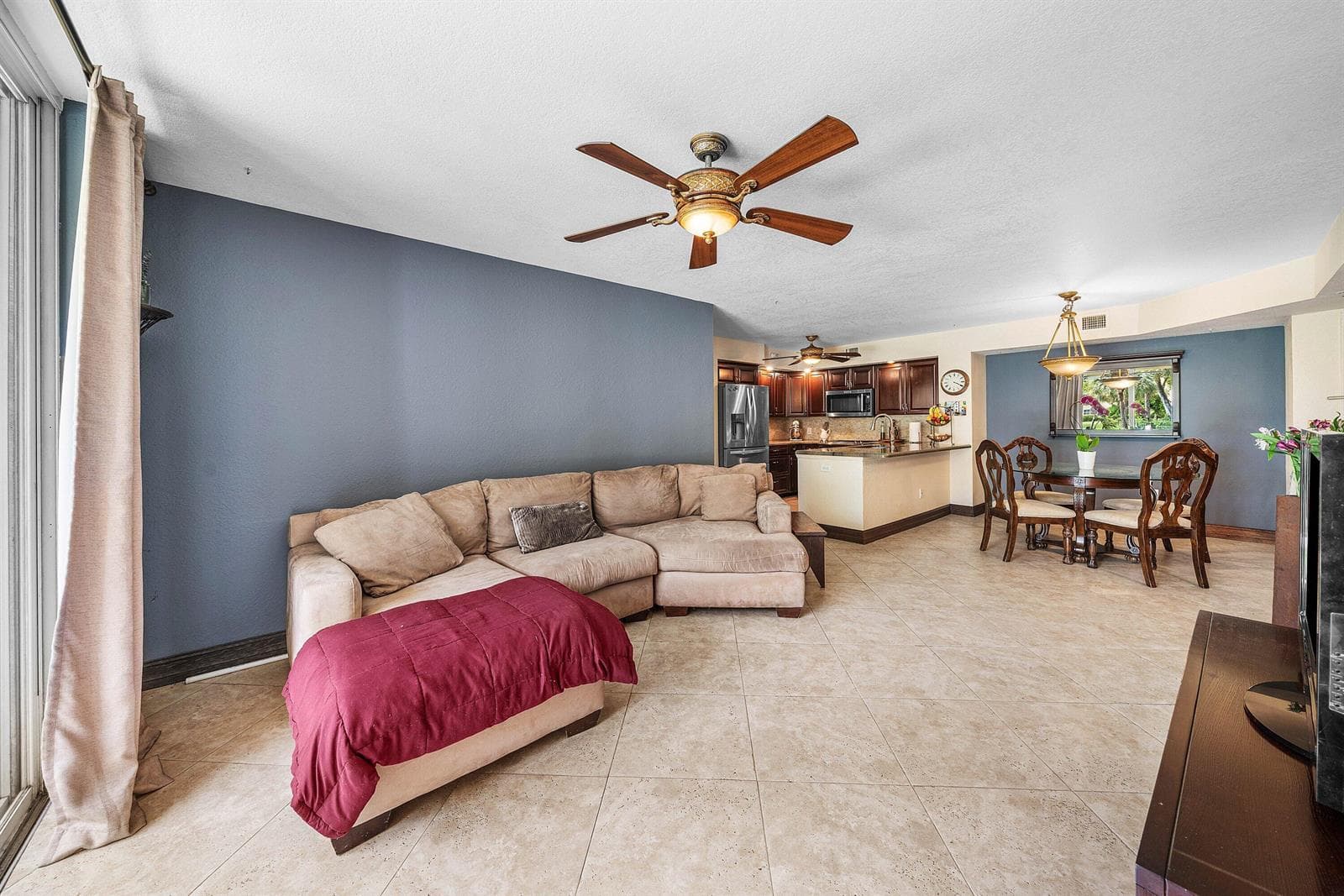 111 Yacht Club Way 108 photo 12