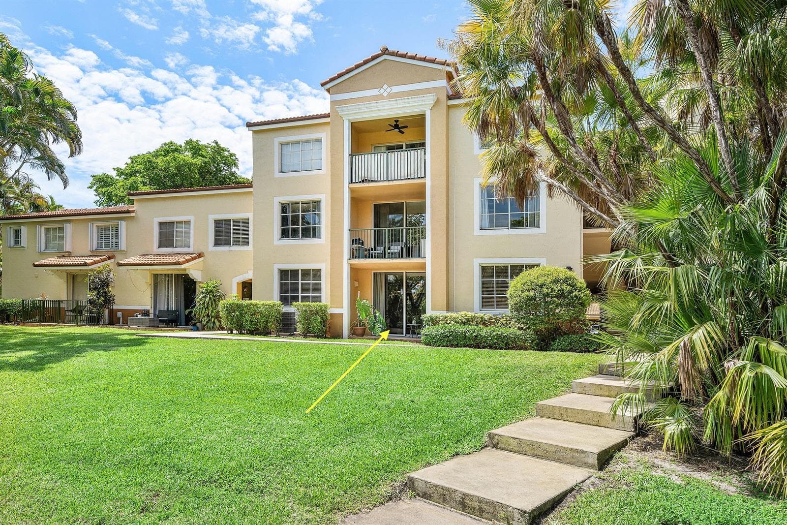 111 Yacht Club Way 108 photo 1